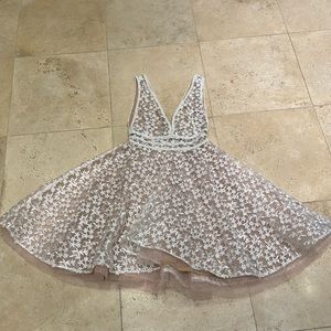 Nadine Merabi Daisy White Floral dress